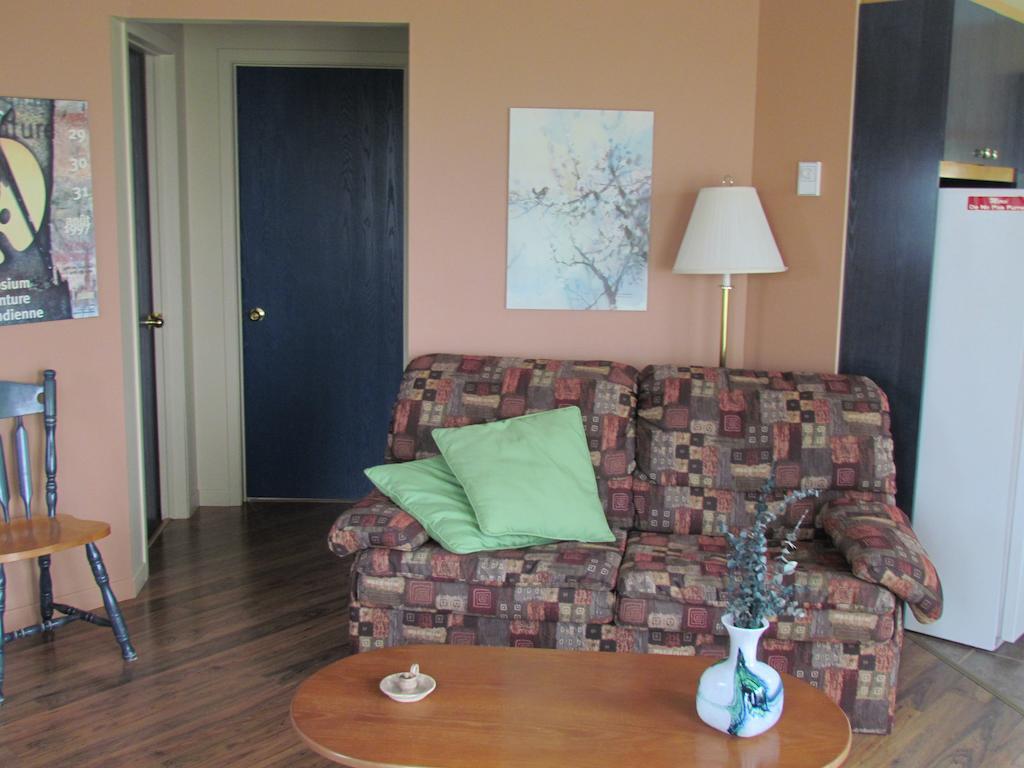 Les Chalets Au Bord De La Mer Les Escoumins Room photo