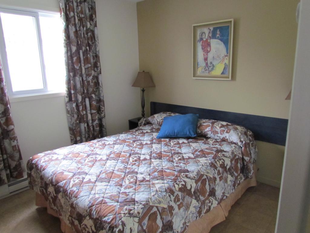 Les Chalets Au Bord De La Mer Les Escoumins Room photo